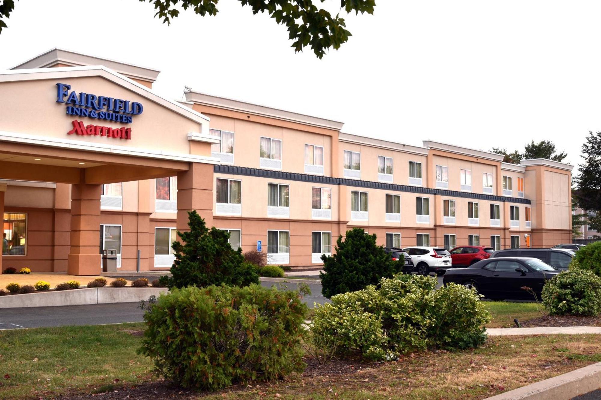 Fairfield Inn Hartford Airport Windsor Locks Exterior photo