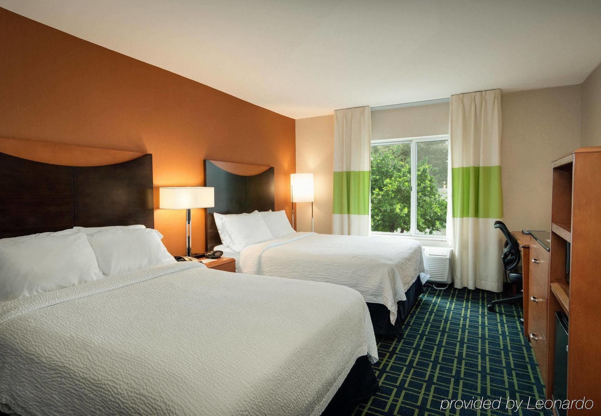 Fairfield Inn Hartford Airport Windsor Locks Exterior photo